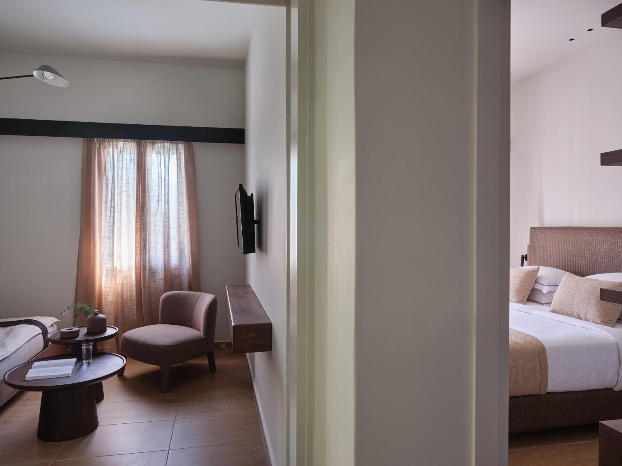 Loizos Stylish Residences Тира Экстерьер фото