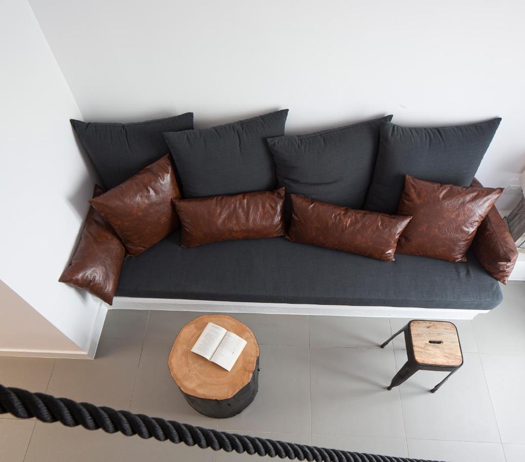 Loizos Stylish Residences Тира Экстерьер фото